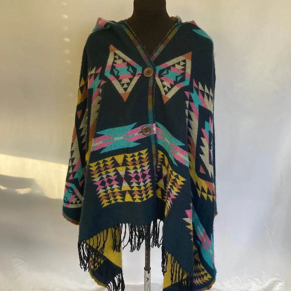Beautiful Hooded Native Print Poncho - Picture 11 of 15